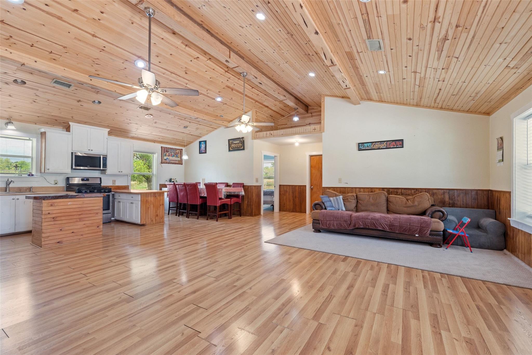 1301 County Road 228, Florence, TX 76527