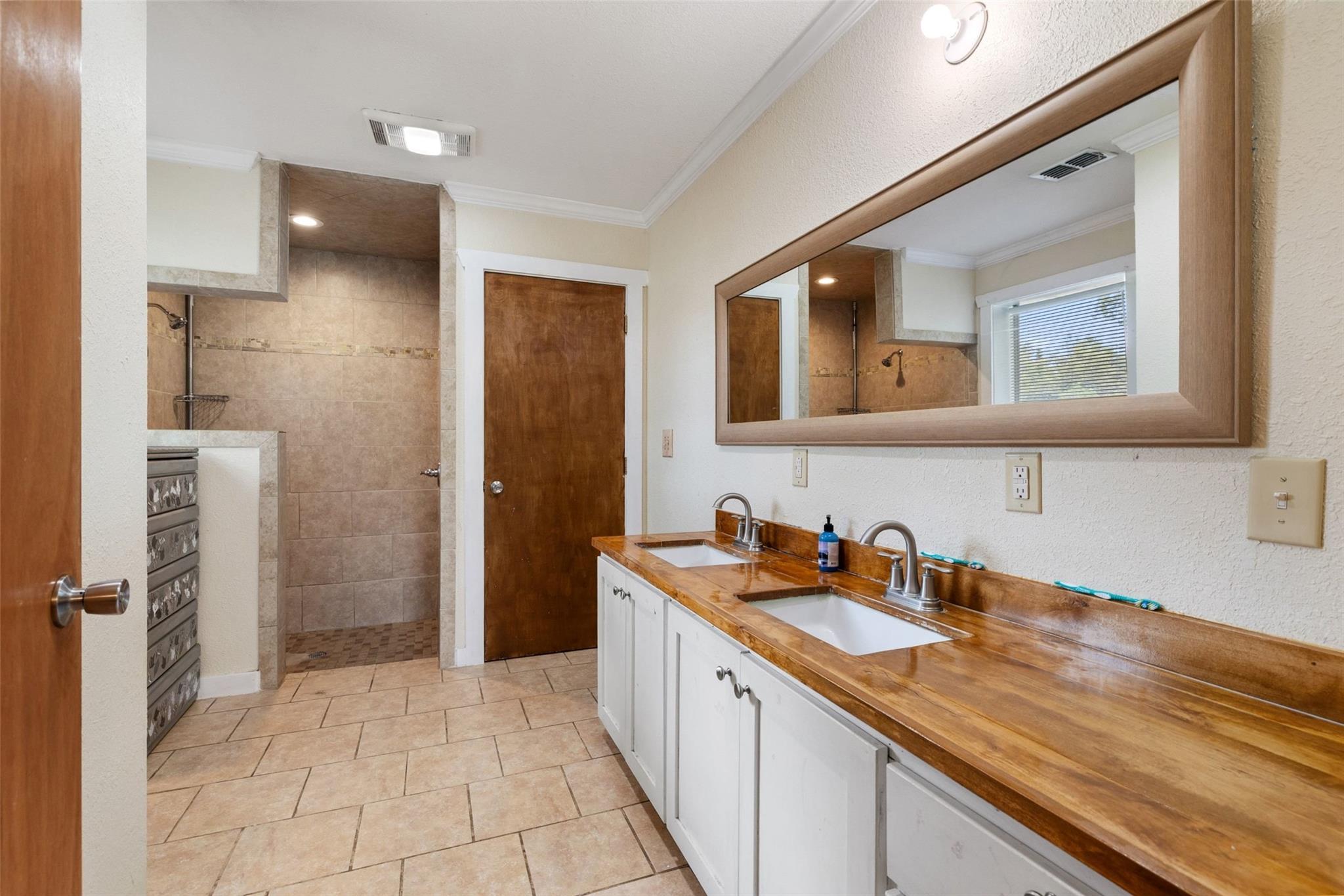 1301 County Road 228, Florence, TX 76527