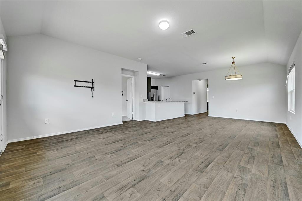 5800 Shanjia Dr, Austin, TX 78724