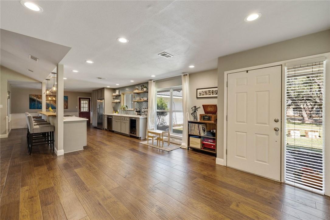 104 Highview Rd, Georgetown, TX 78628