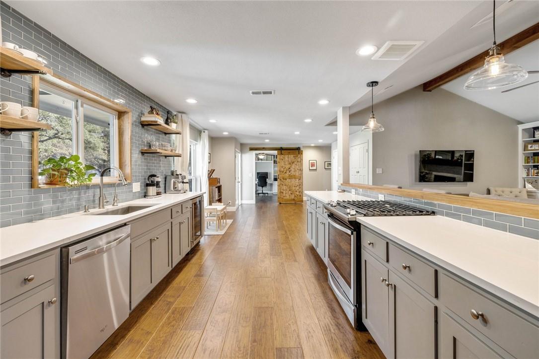 104 Highview Rd, Georgetown, TX 78628