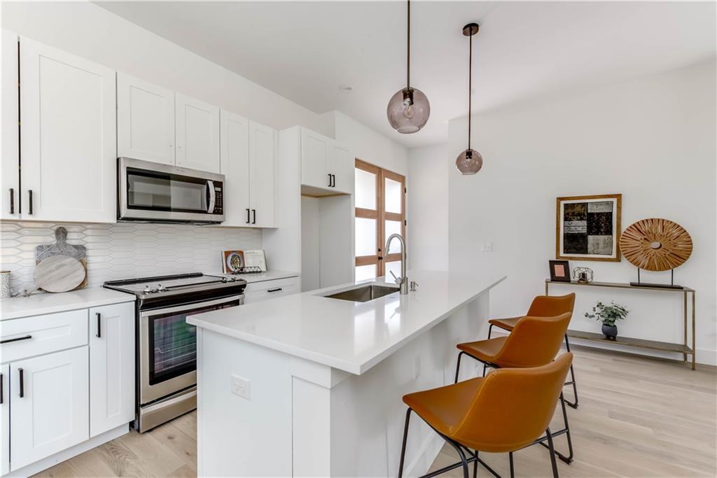 4800 Vinson Dr # B, Austin, TX 78745