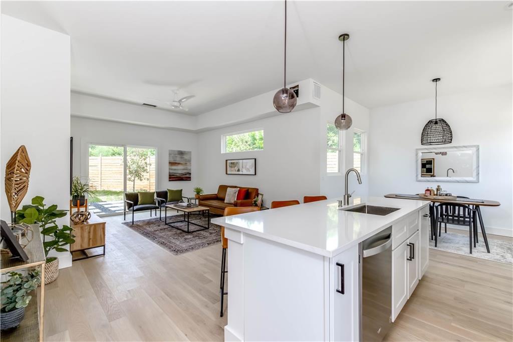 4800 Vinson Dr # B, Austin, TX 78745