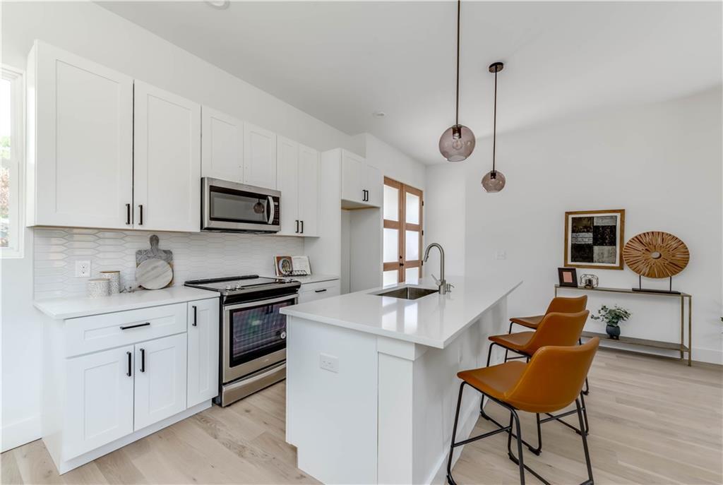 4800 Vinson Dr # B, Austin, TX 78745