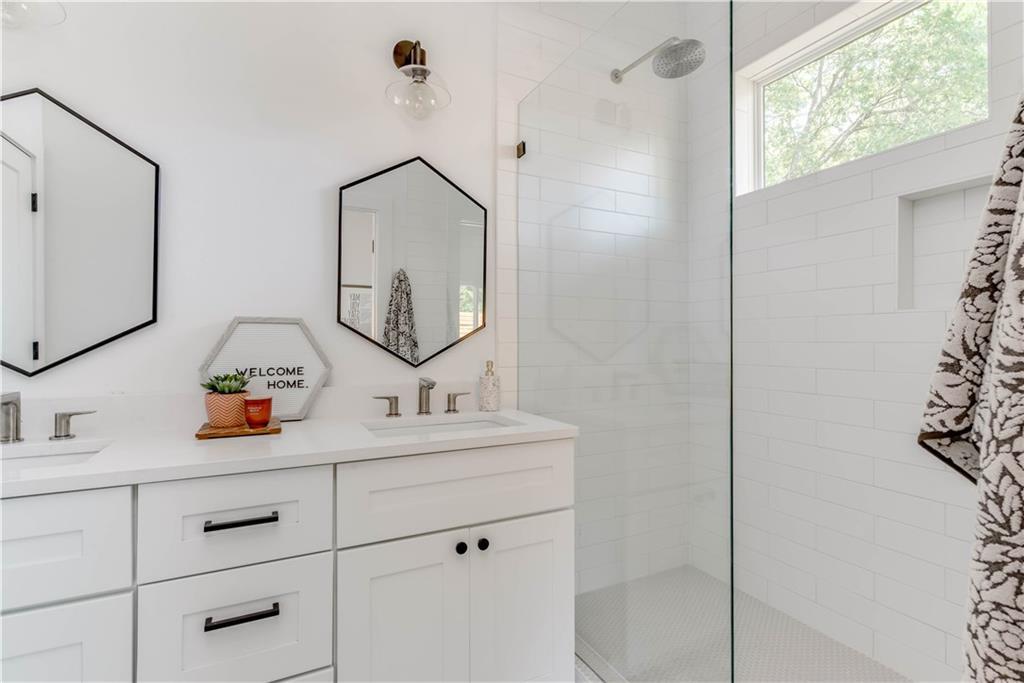 4800 Vinson Dr # B, Austin, TX 78745