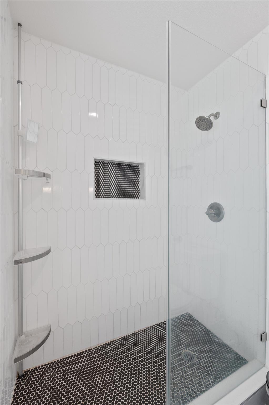 3836 Arrow Dr, Austin, TX 78749