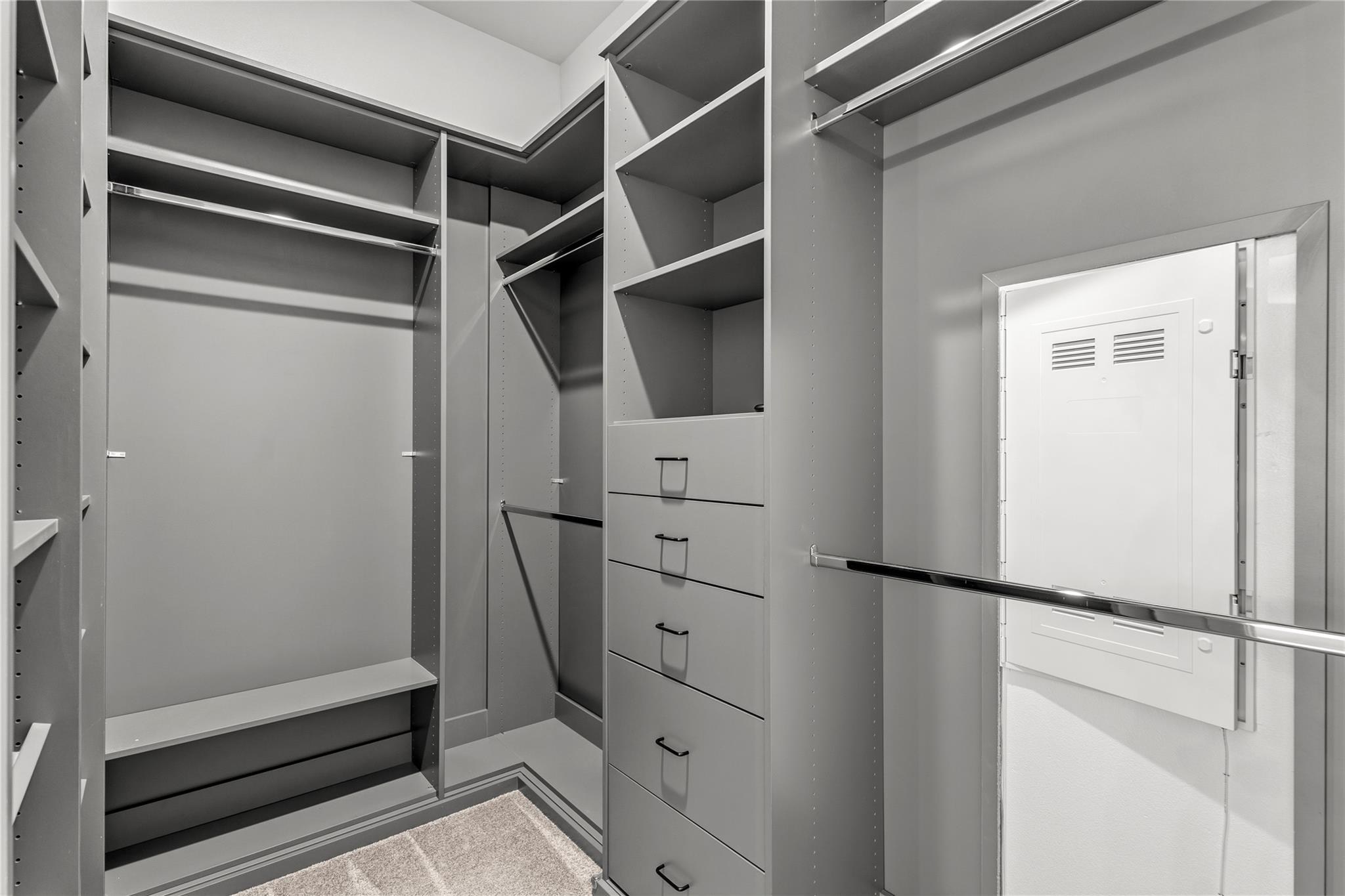 8908 Looksee Ln, Austin, TX 78744