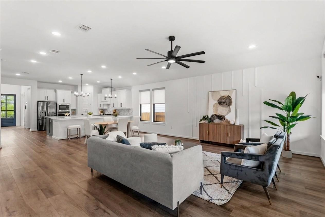 8908 Looksee Ln, Austin, TX 78744