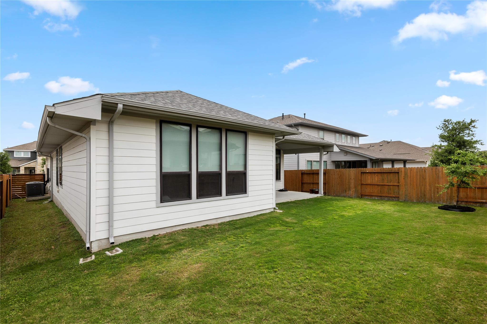 8908 Looksee Ln, Austin, TX 78744