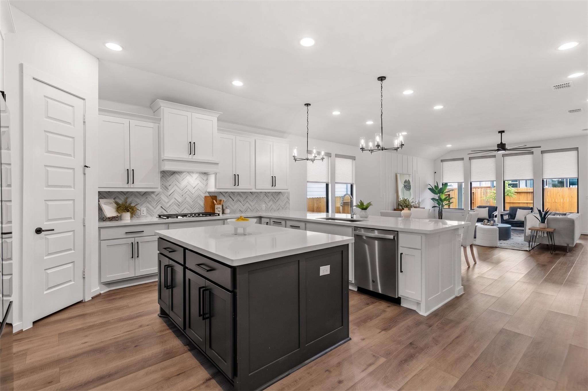 8908 Looksee Ln, Austin, TX 78744