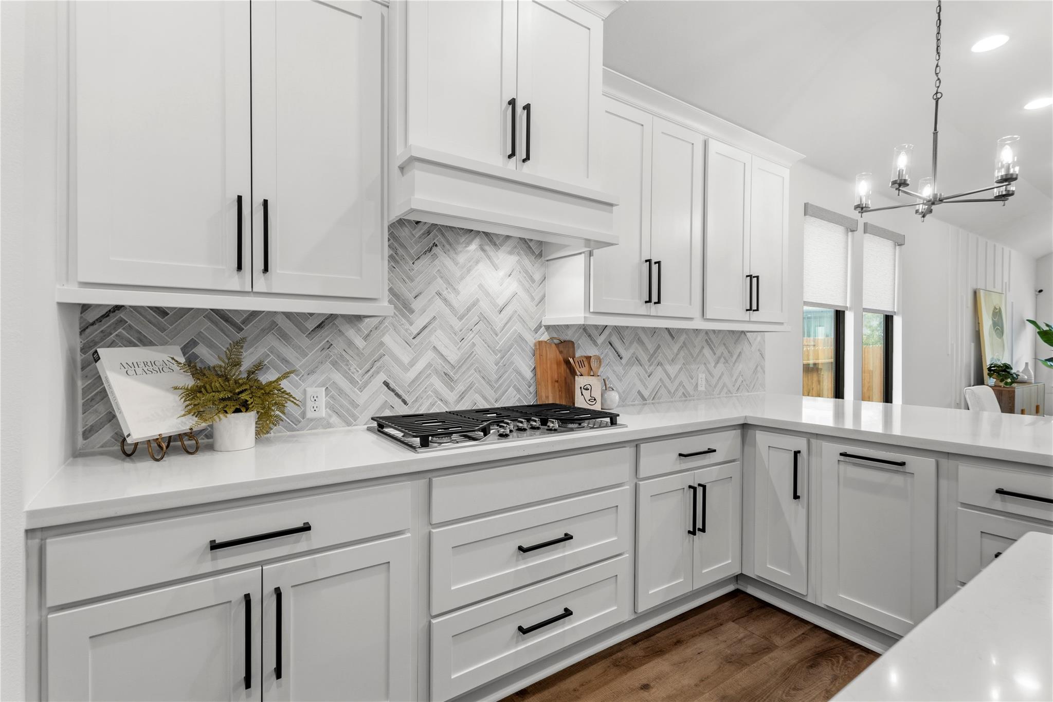 8908 Looksee Ln, Austin, TX 78744