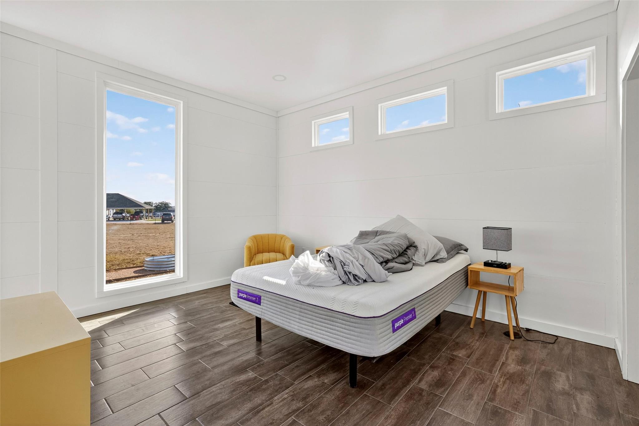 111 Starlight Path, Red Rock, TX 78662