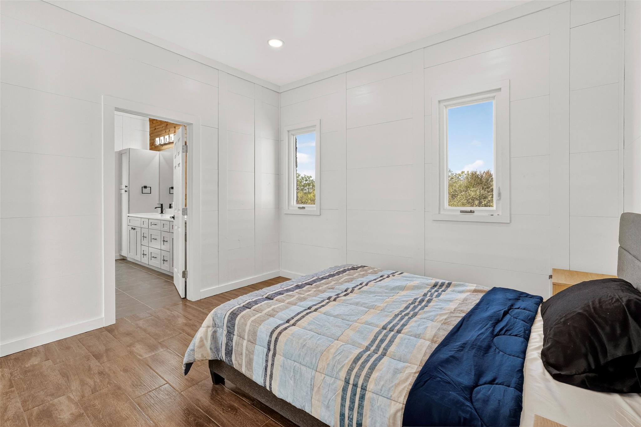 111 Starlight Path, Red Rock, TX 78662