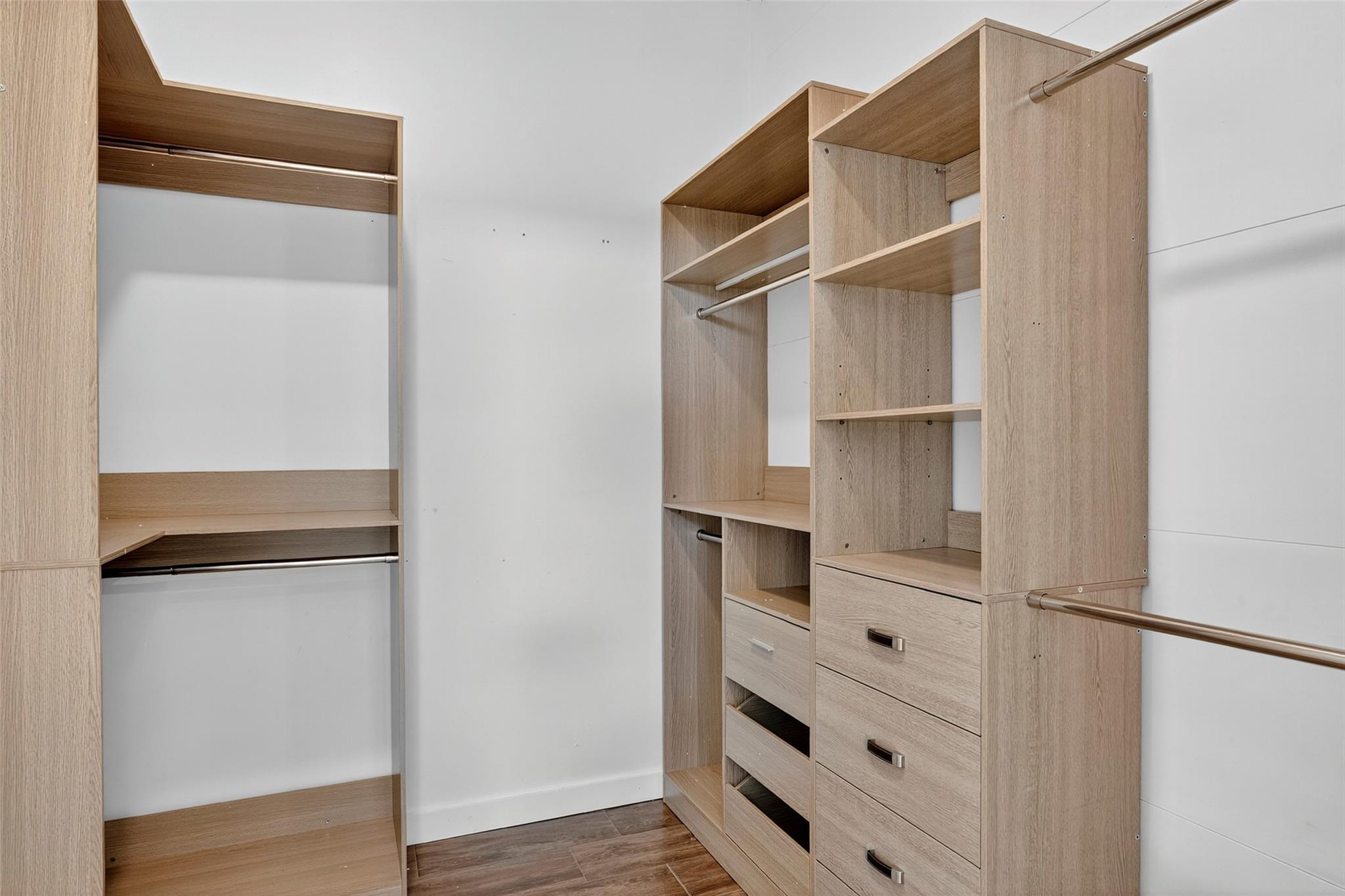 111 Starlight Path, Red Rock, TX 78662