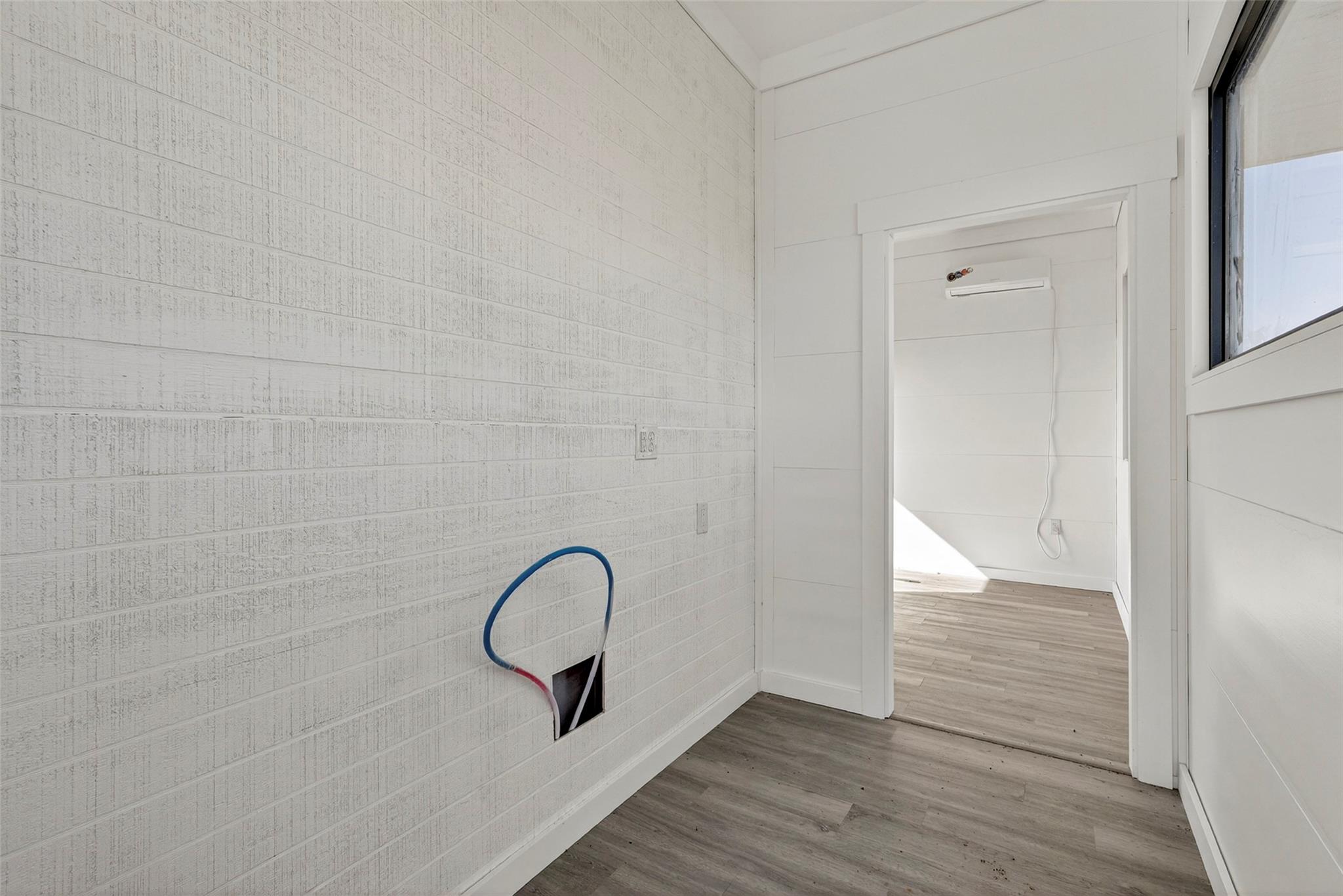 111 Starlight Path, Red Rock, TX 78662