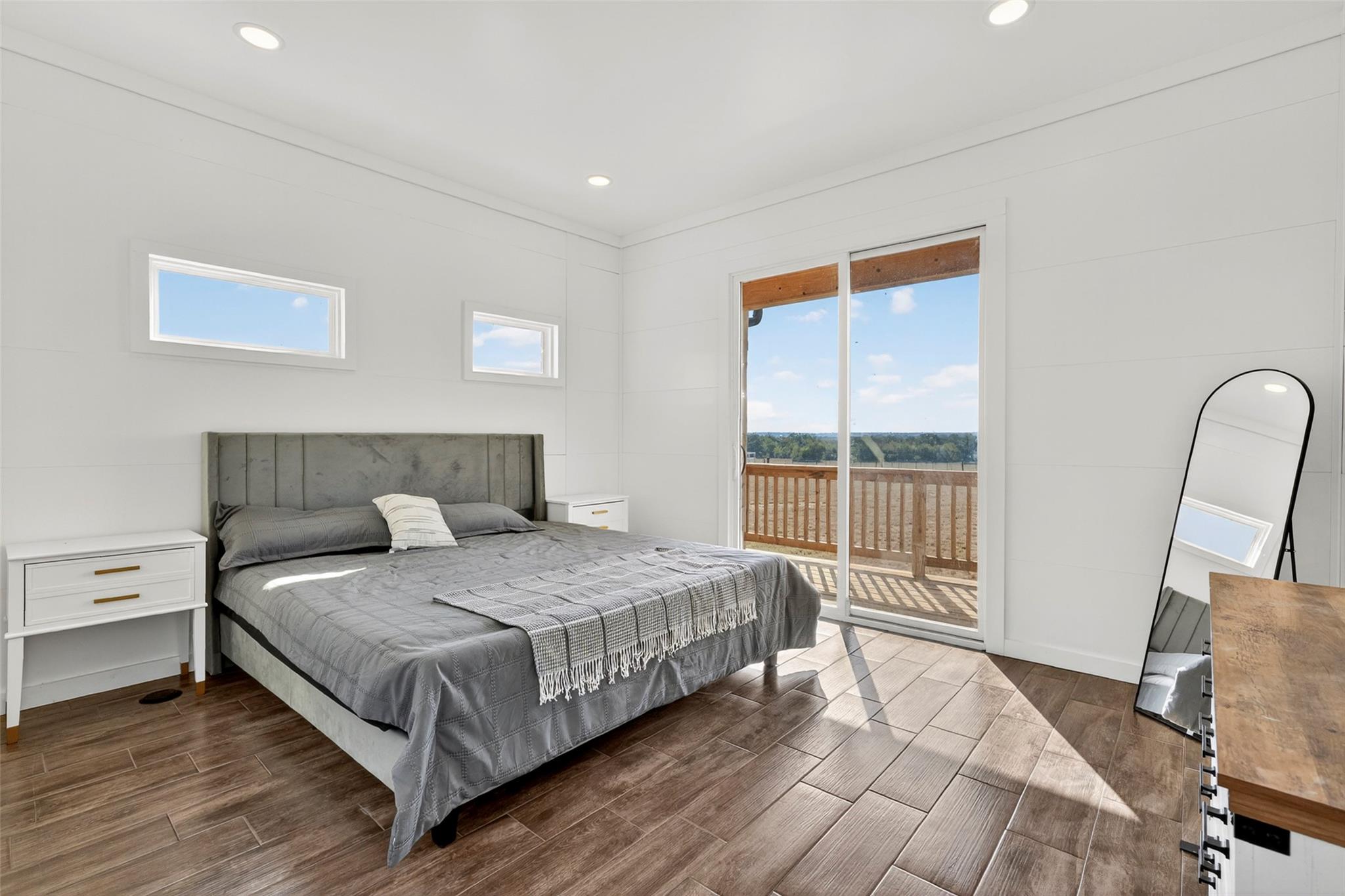 111 Starlight Path, Red Rock, TX 78662