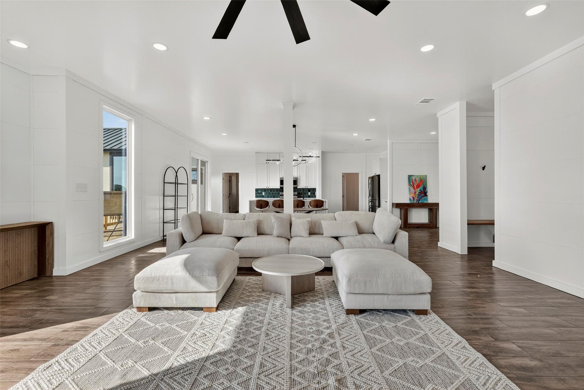 111 Starlight Path, Red Rock, TX 78662