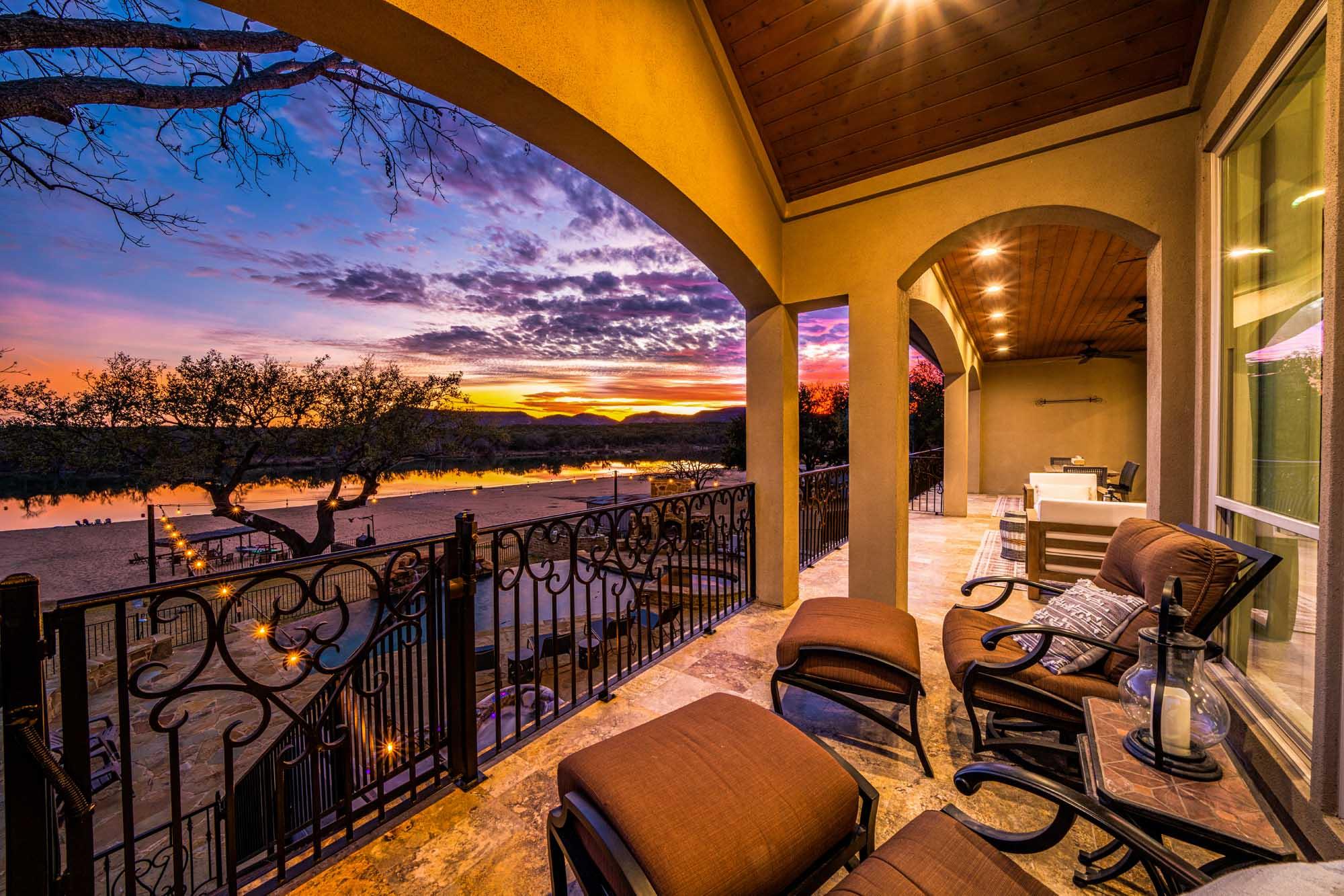3500 River Oaks Dr, Kingsland, TX 78639