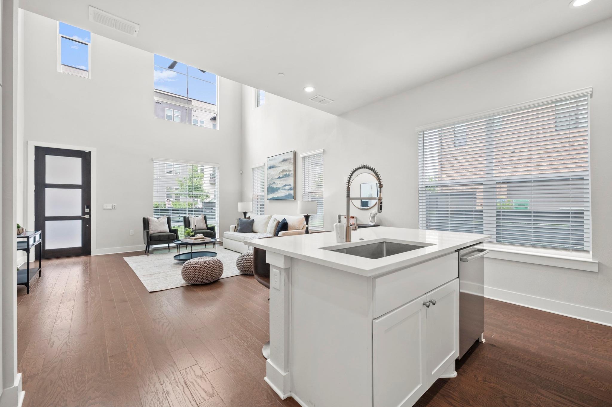 4410 Grotto Dr, Austin, TX 78731