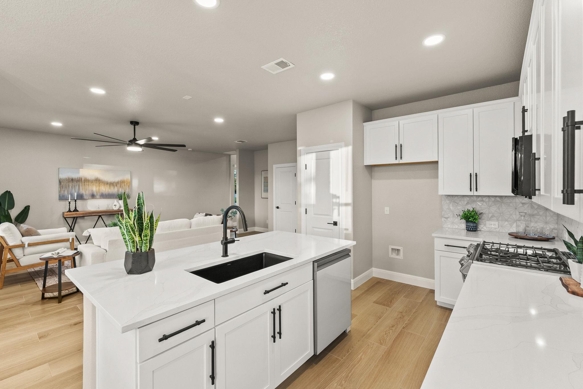 5300 Traviston Dr, Austin, TX 78738