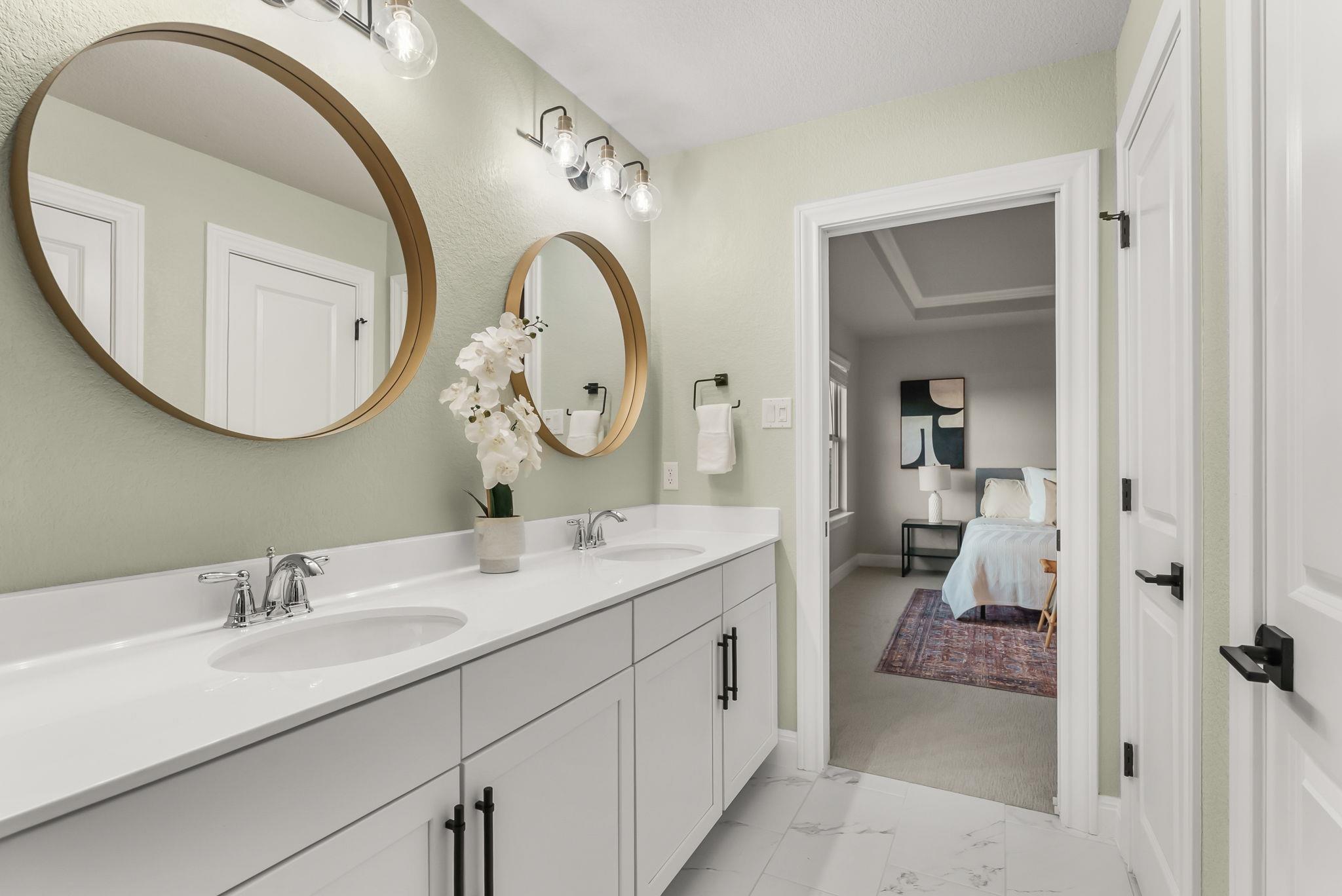 5300 Traviston Dr, Austin, TX 78738