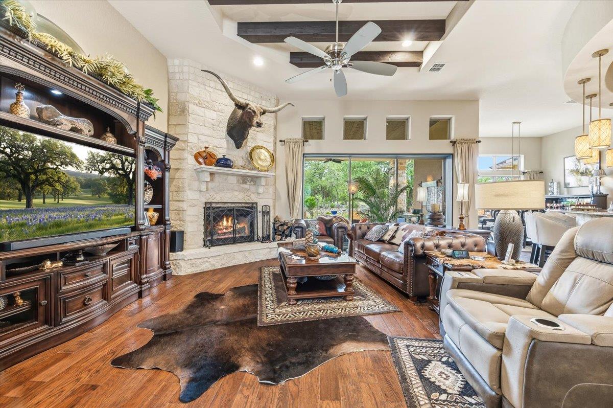 1930 Rothschild, New Braunfels, TX 78132