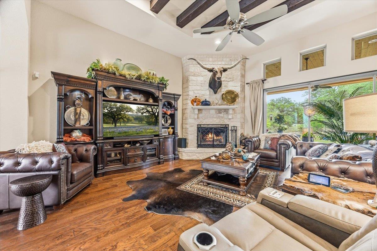 1930 Rothschild, New Braunfels, TX 78132