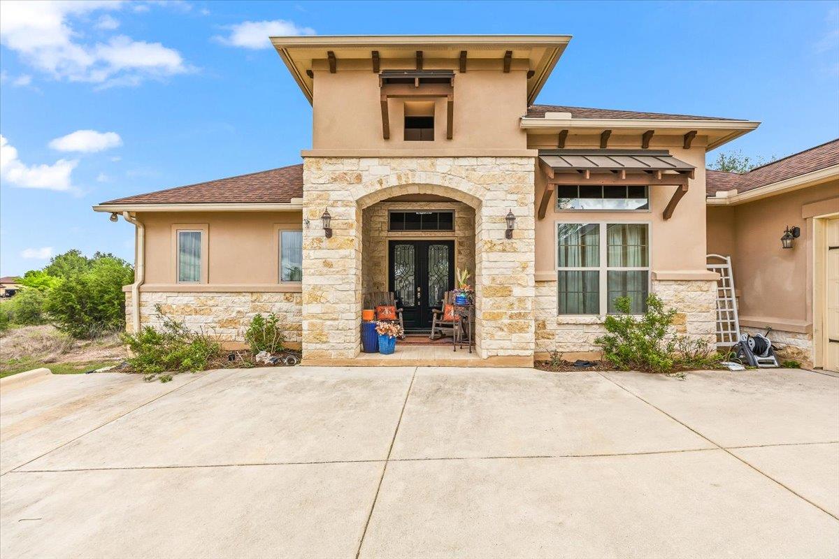 1930 Rothschild, New Braunfels, TX 78132