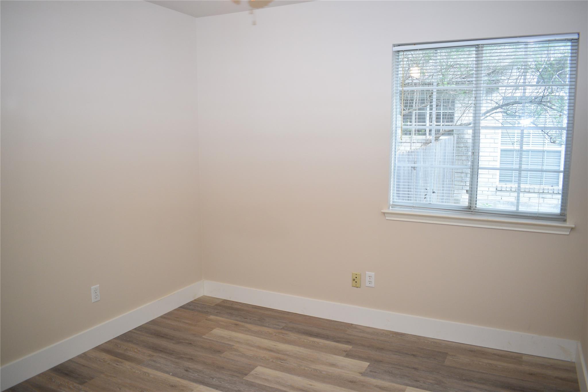 3810 Newland Dr, Round Rock, TX 78681