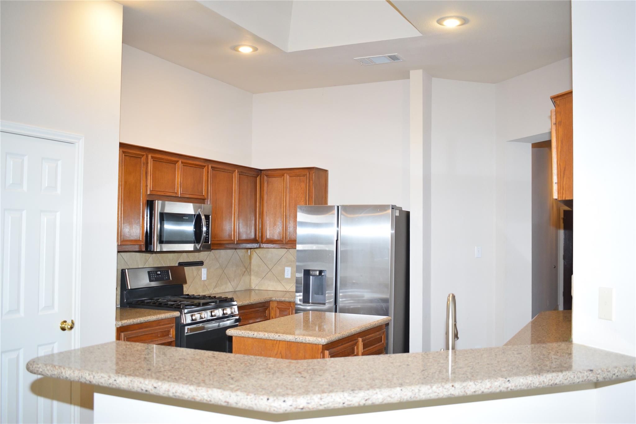 3810 Newland Dr, Round Rock, TX 78681