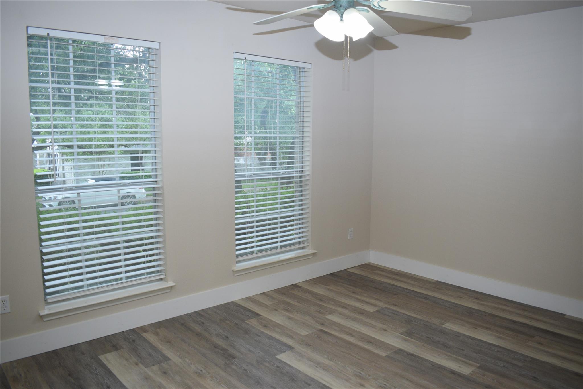 3810 Newland Dr, Round Rock, TX 78681