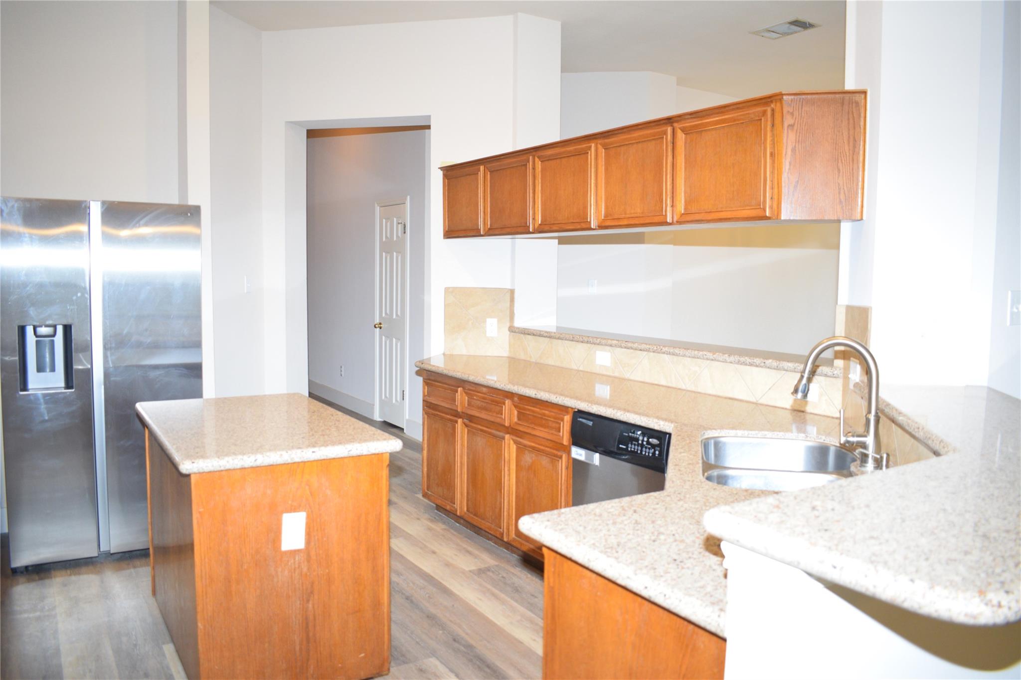 3810 Newland Dr, Round Rock, TX 78681