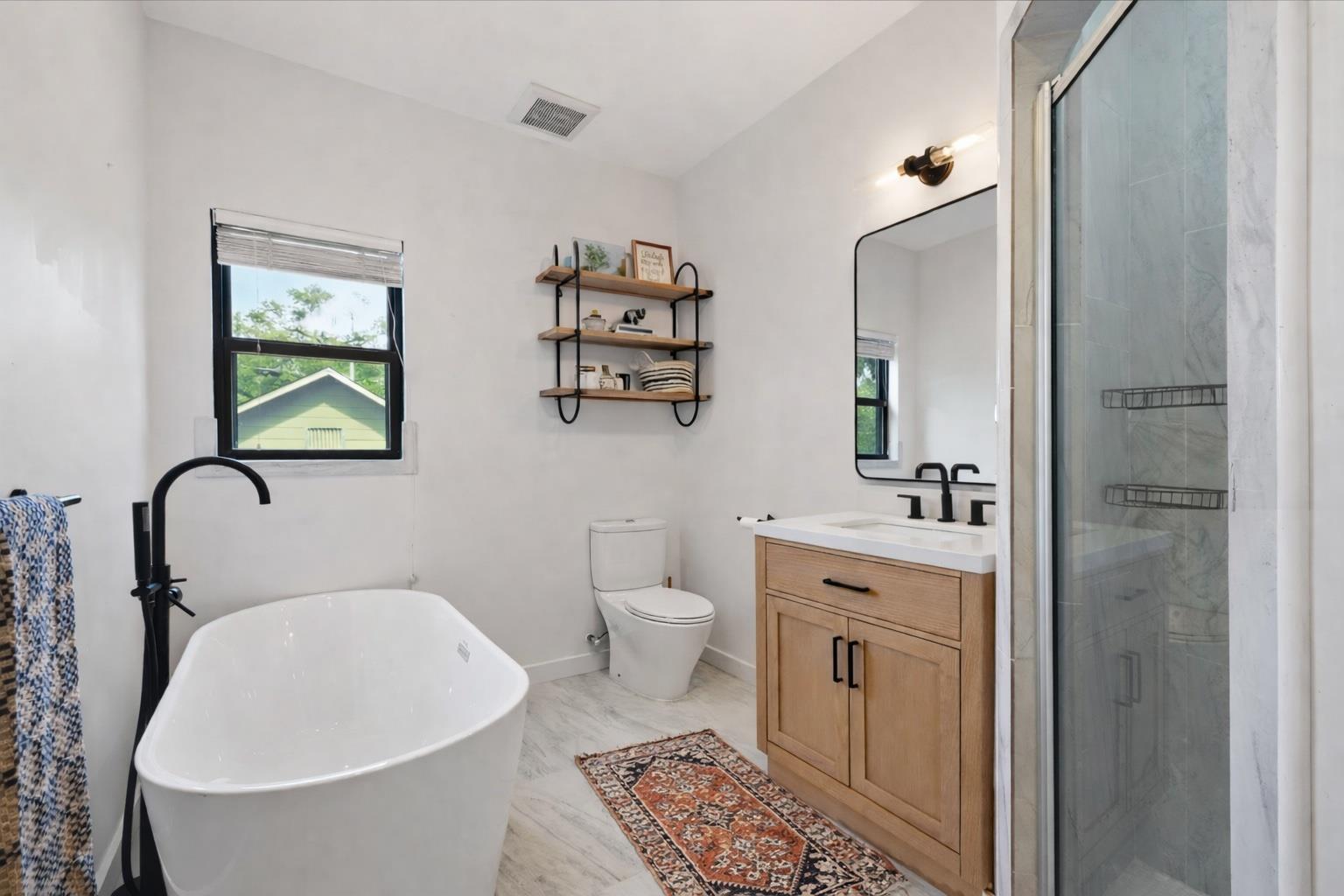 2107 E 13th St, Austin, TX 78702