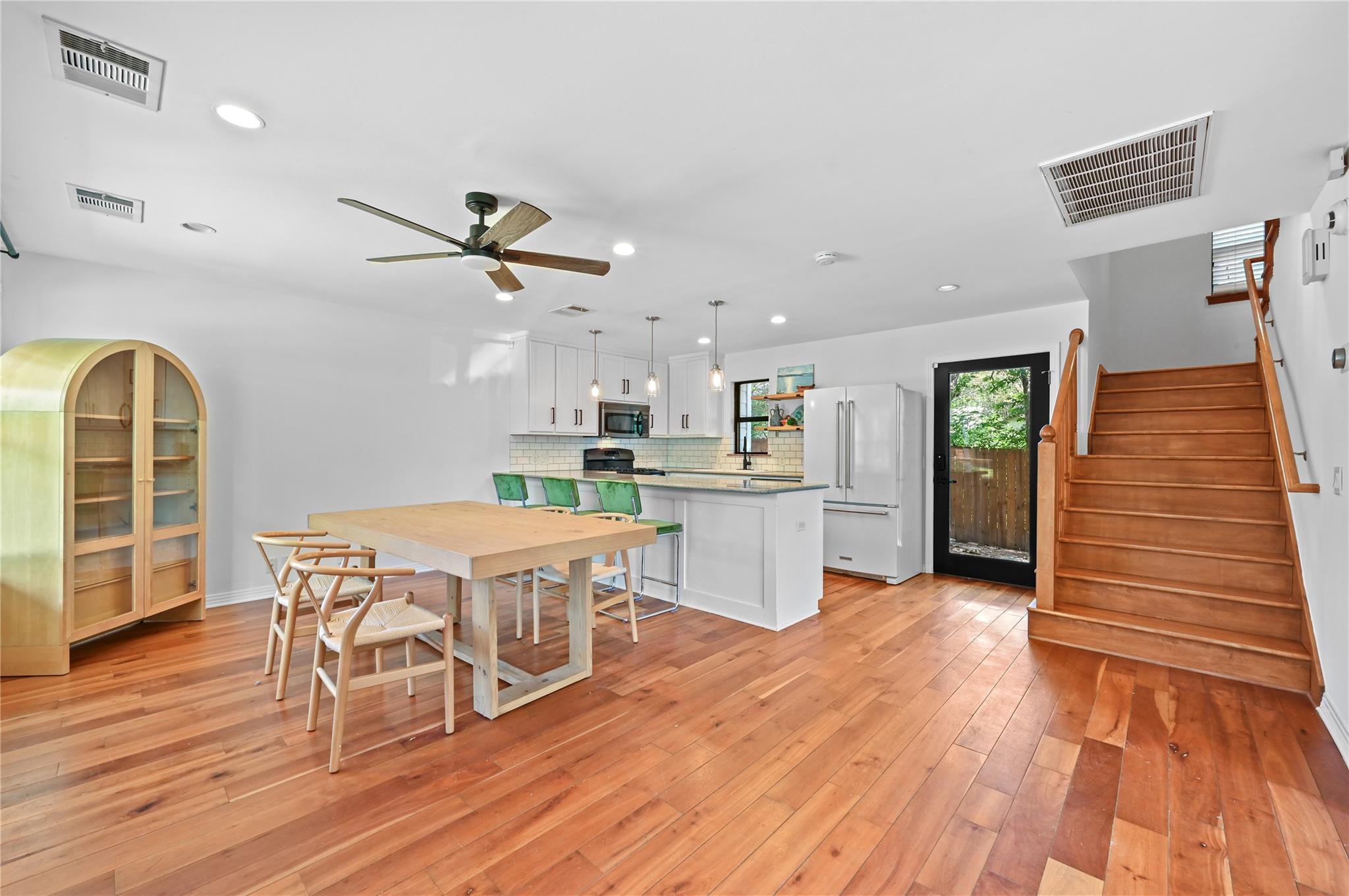 2107 E 13th St, Austin, TX 78702