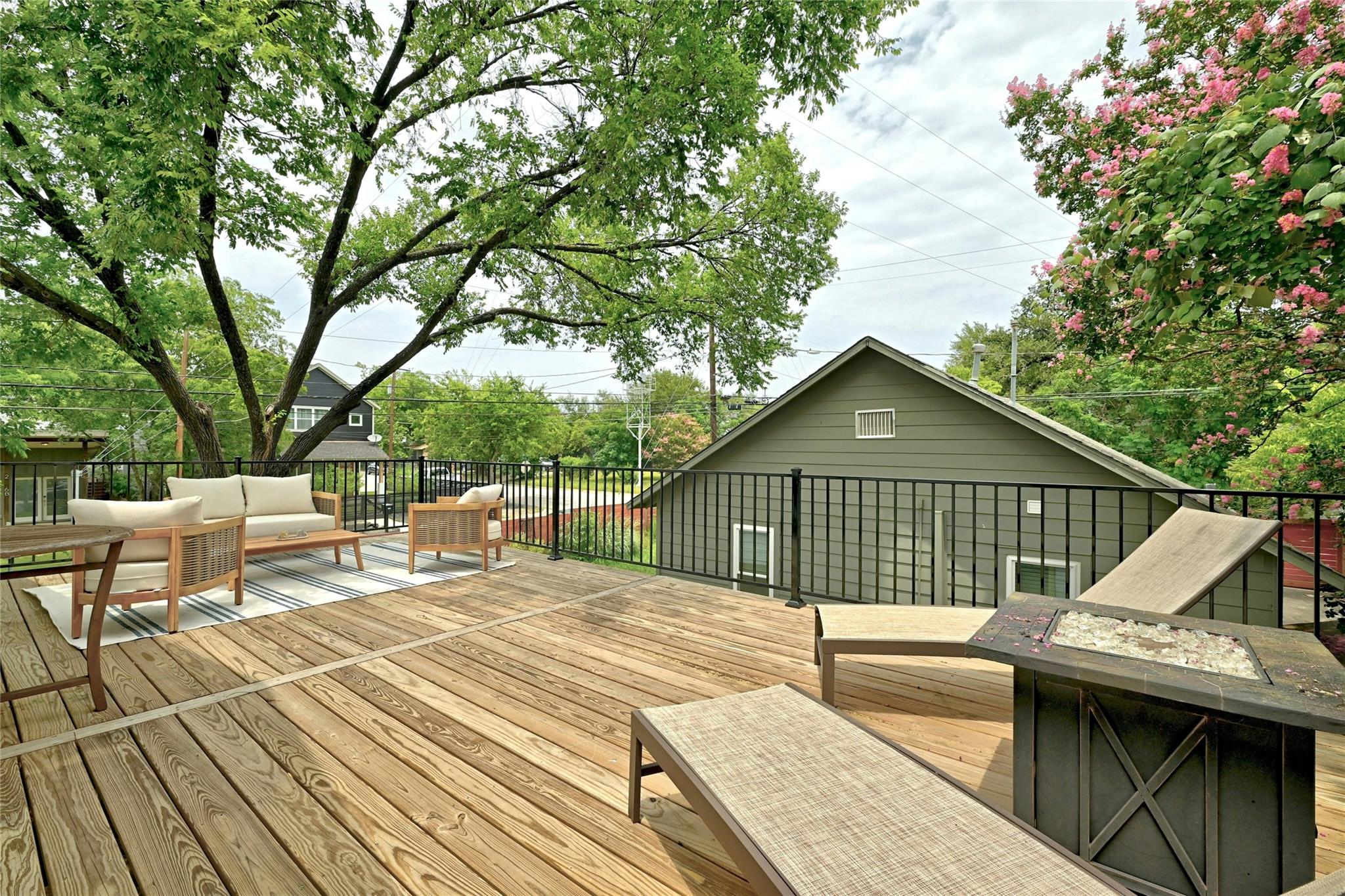 2107 E 13th St, Austin, TX 78702