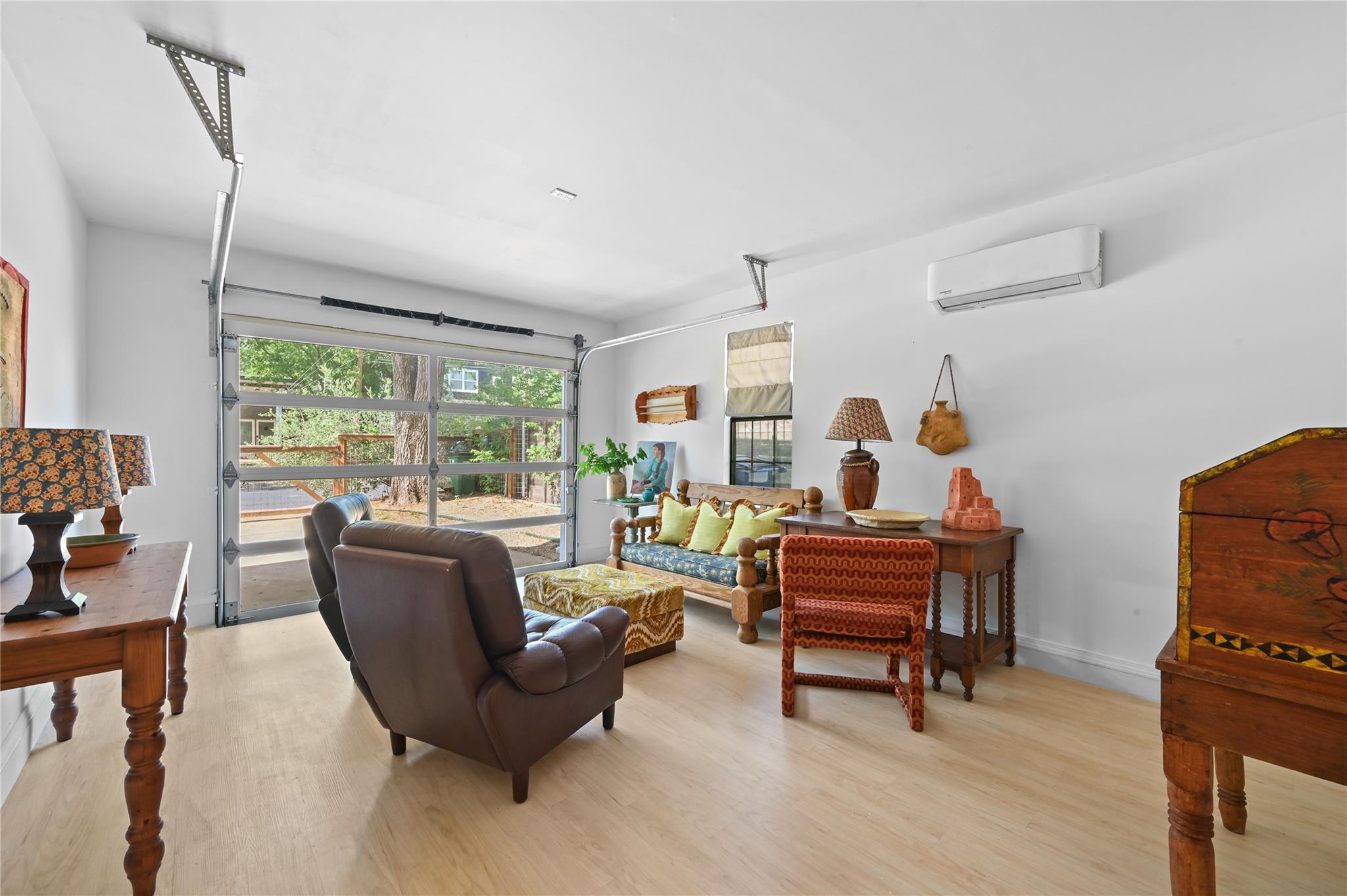 2107 E 13th St, Austin, TX 78702