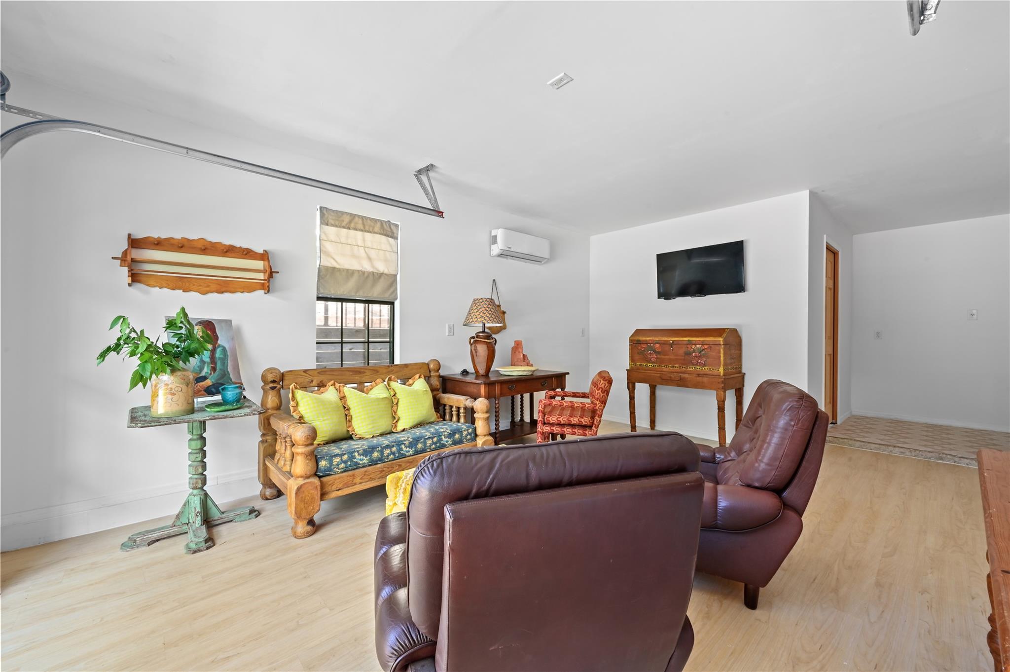 2107 E 13th St, Austin, TX 78702