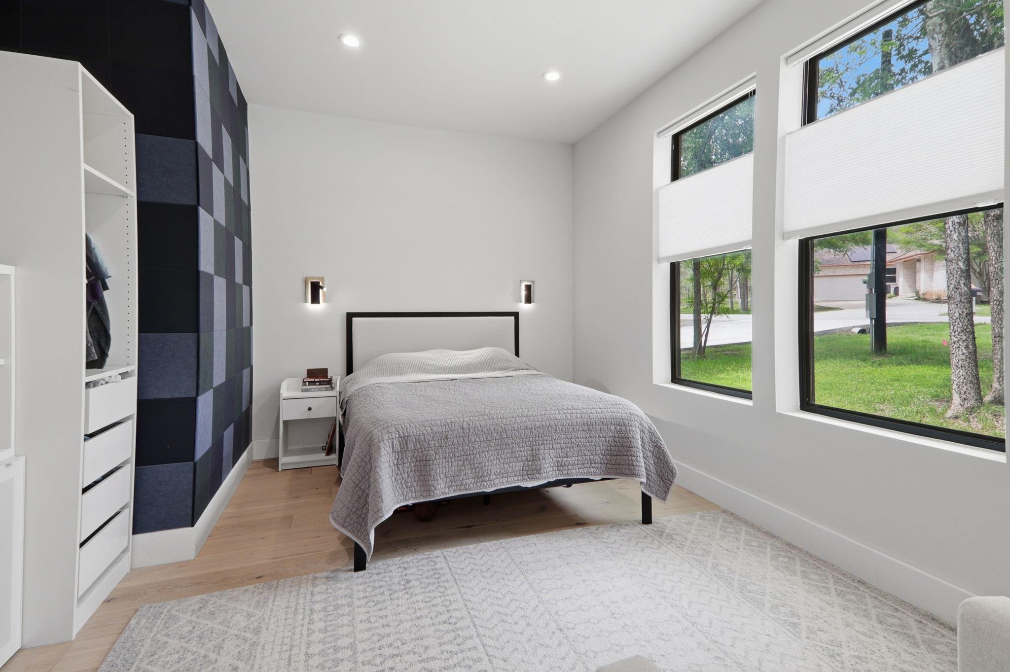 201 Kahana Ln, Bastrop, TX 78602