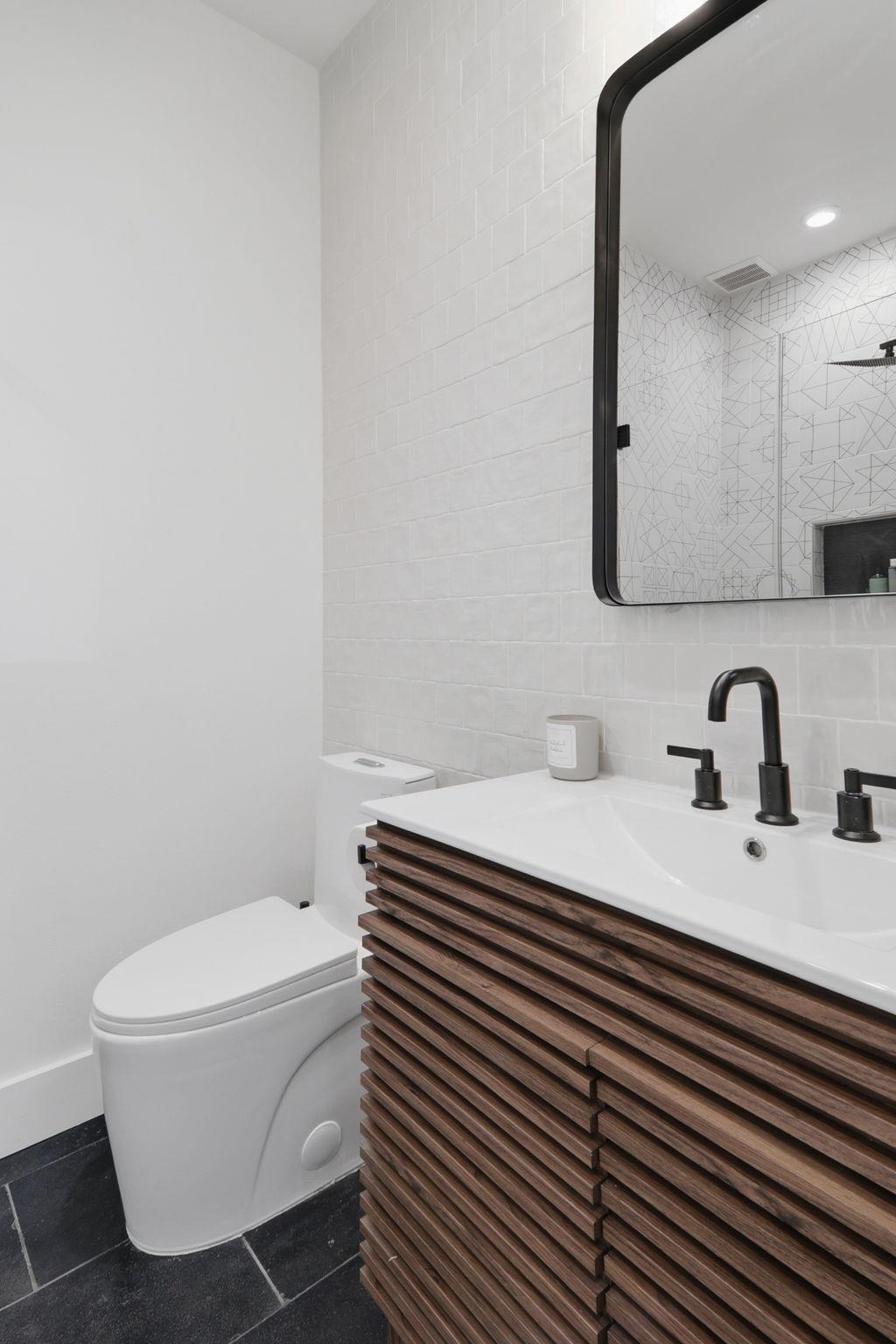 201 Kahana Ln, Bastrop, TX 78602