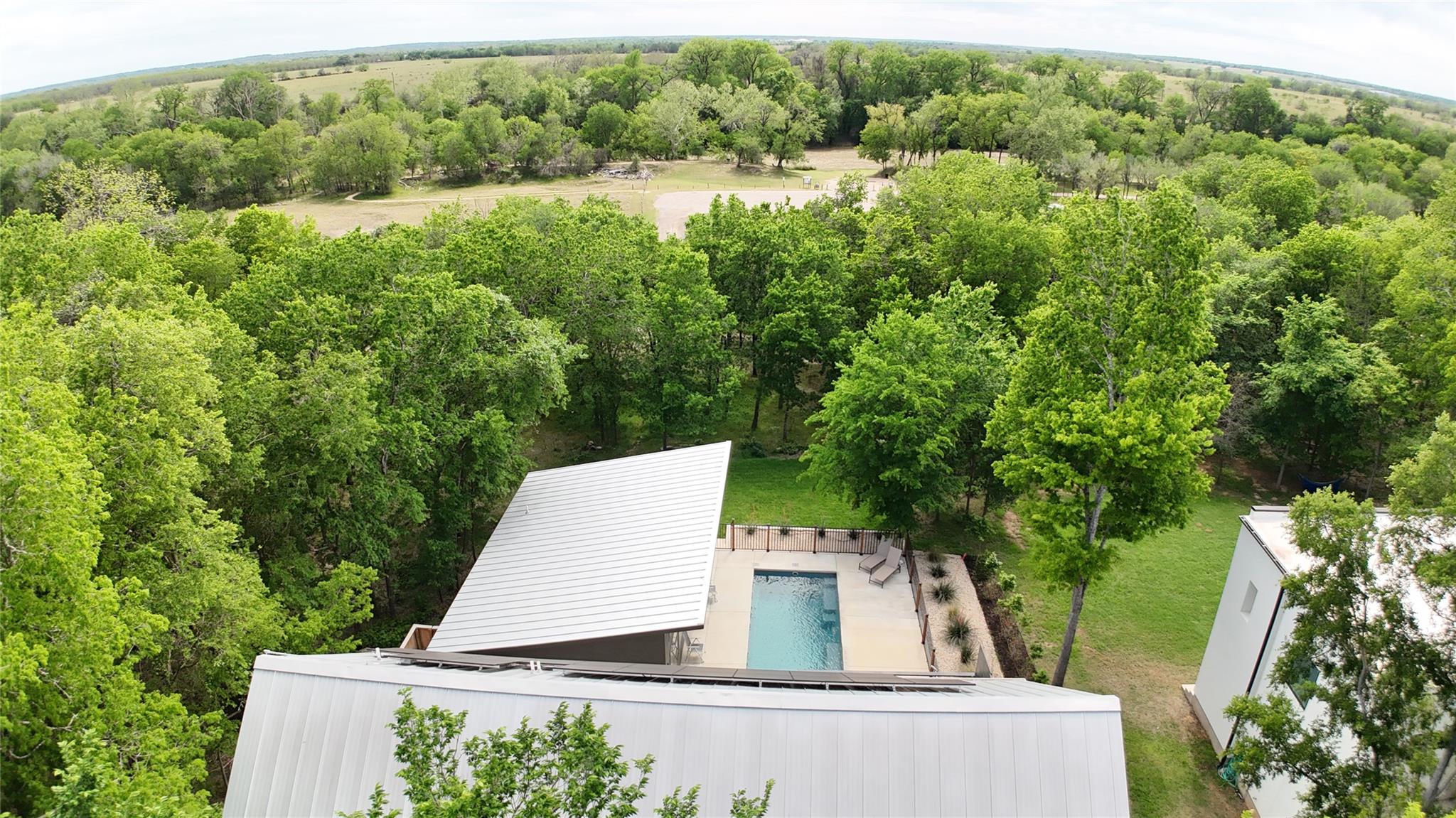 201 Kahana Ln, Bastrop, TX 78602