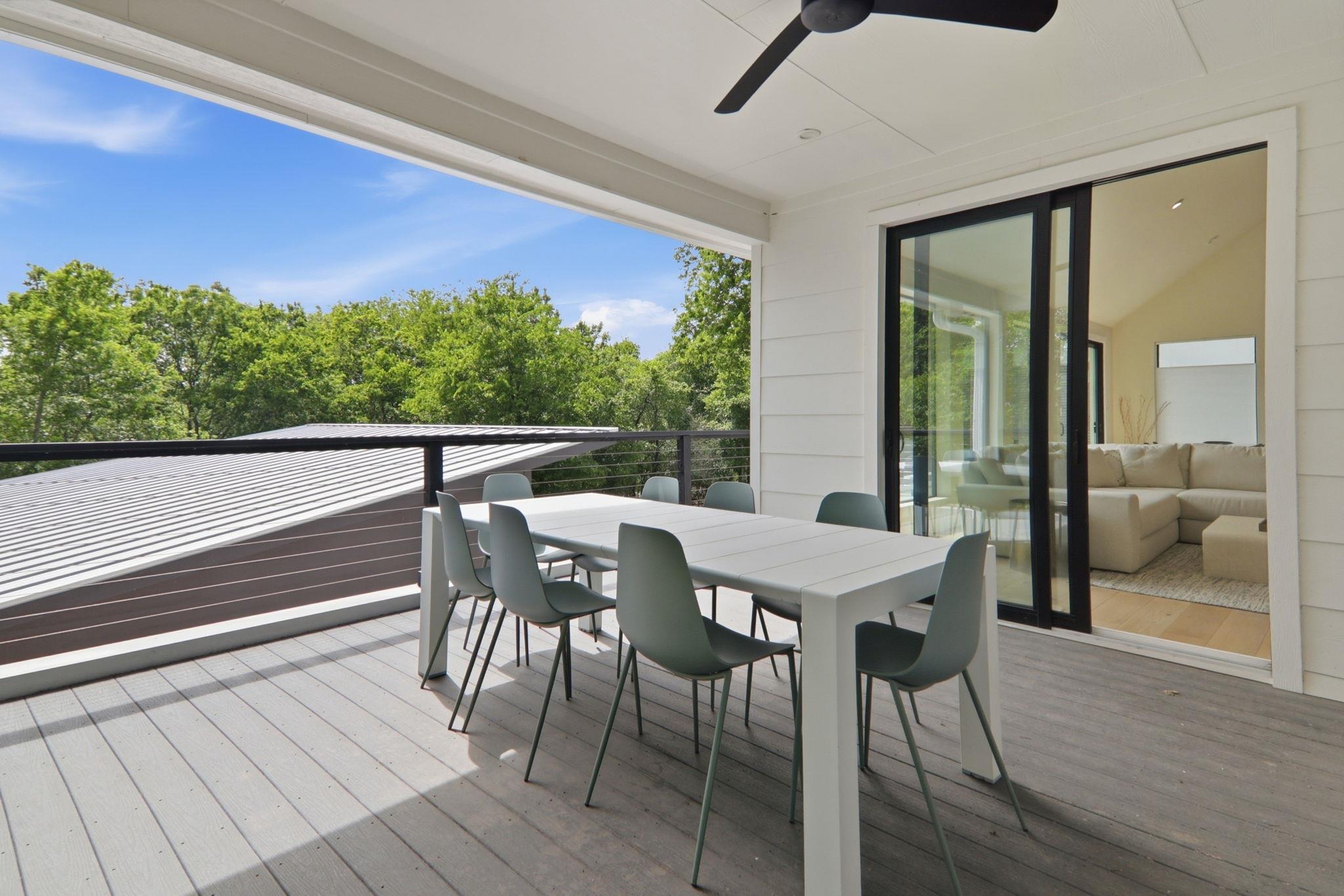 201 Kahana Ln, Bastrop, TX 78602