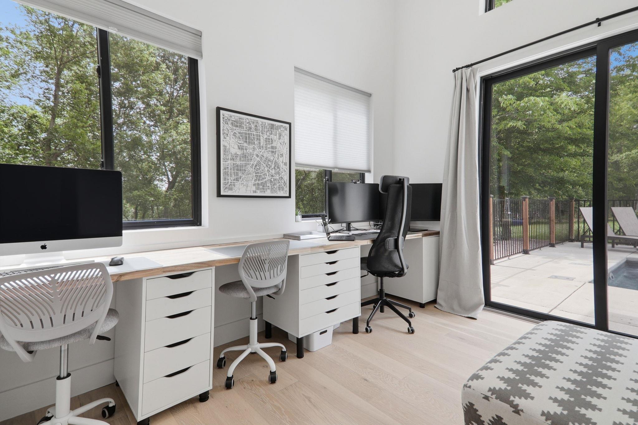 201 Kahana Ln, Bastrop, TX 78602