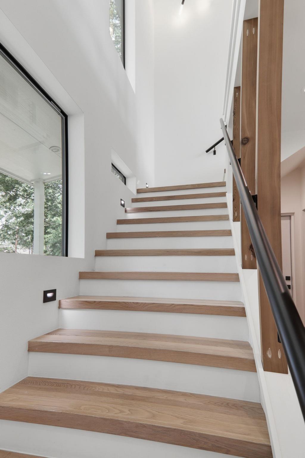 201 Kahana Ln, Bastrop, TX 78602