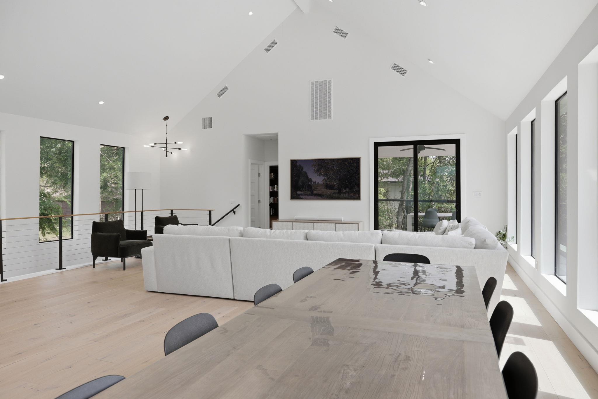 201 Kahana Ln, Bastrop, TX 78602