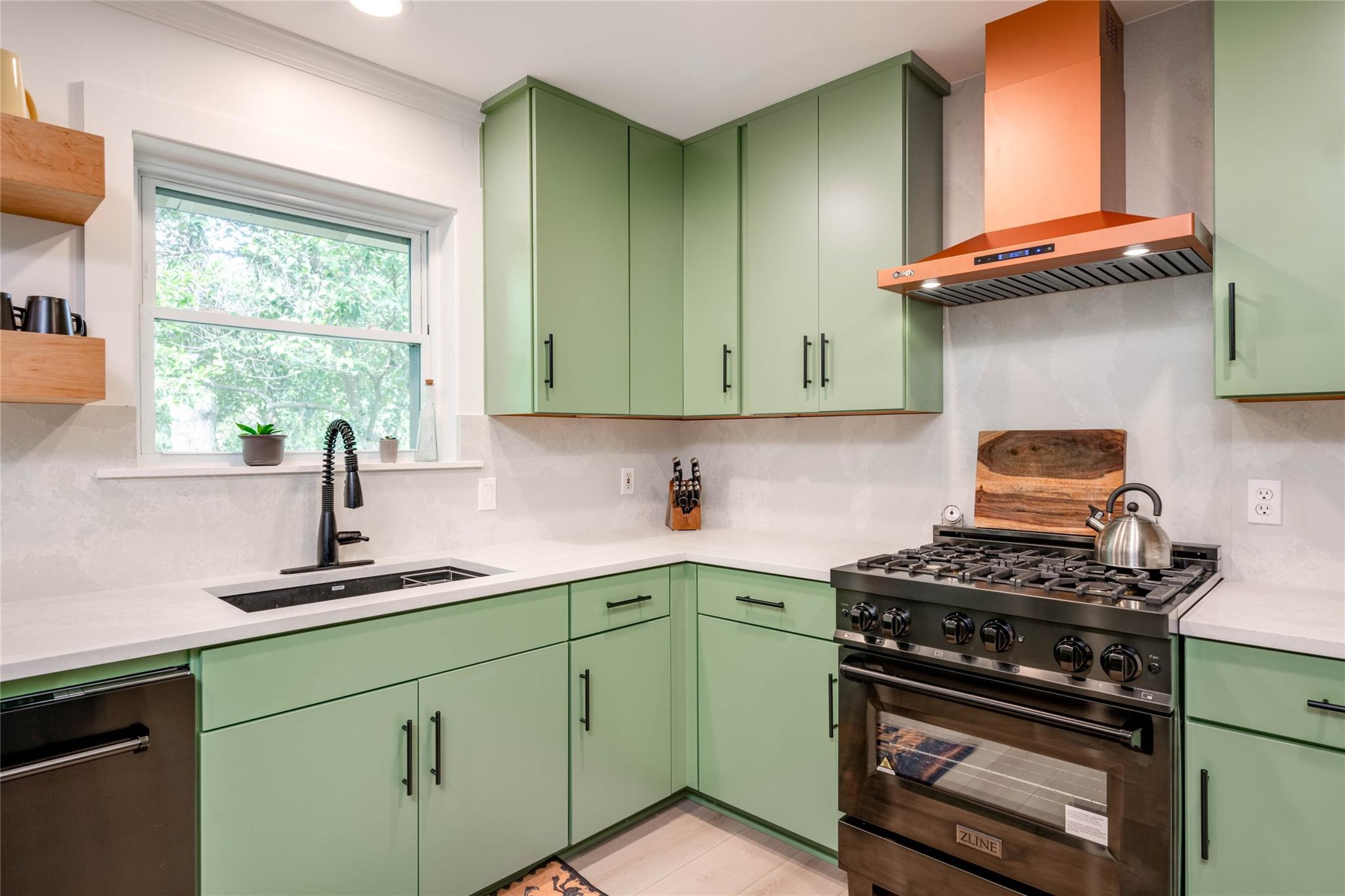 4716 Frontier Trl, Austin, TX 78745