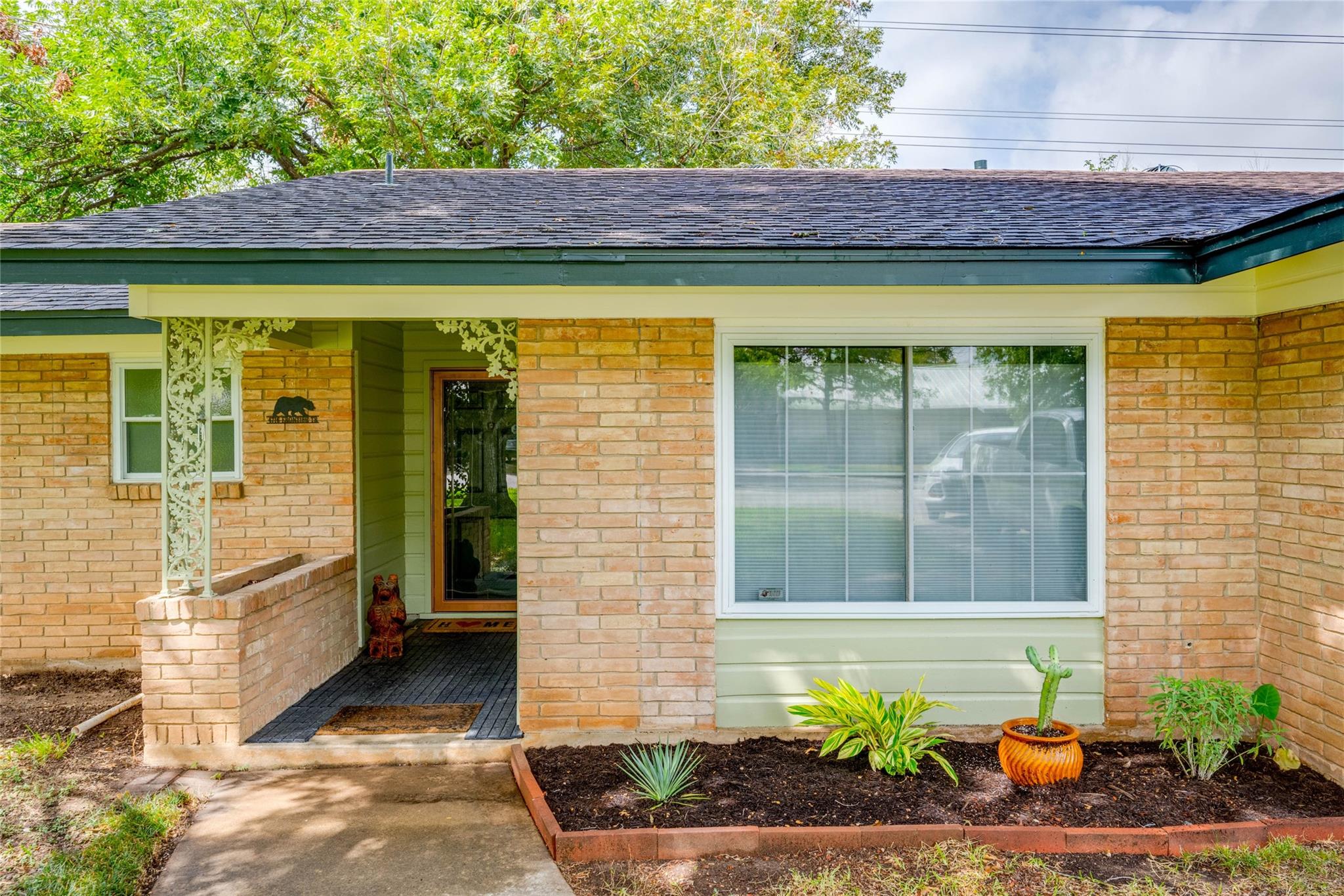 4716 Frontier Trl, Austin, TX 78745