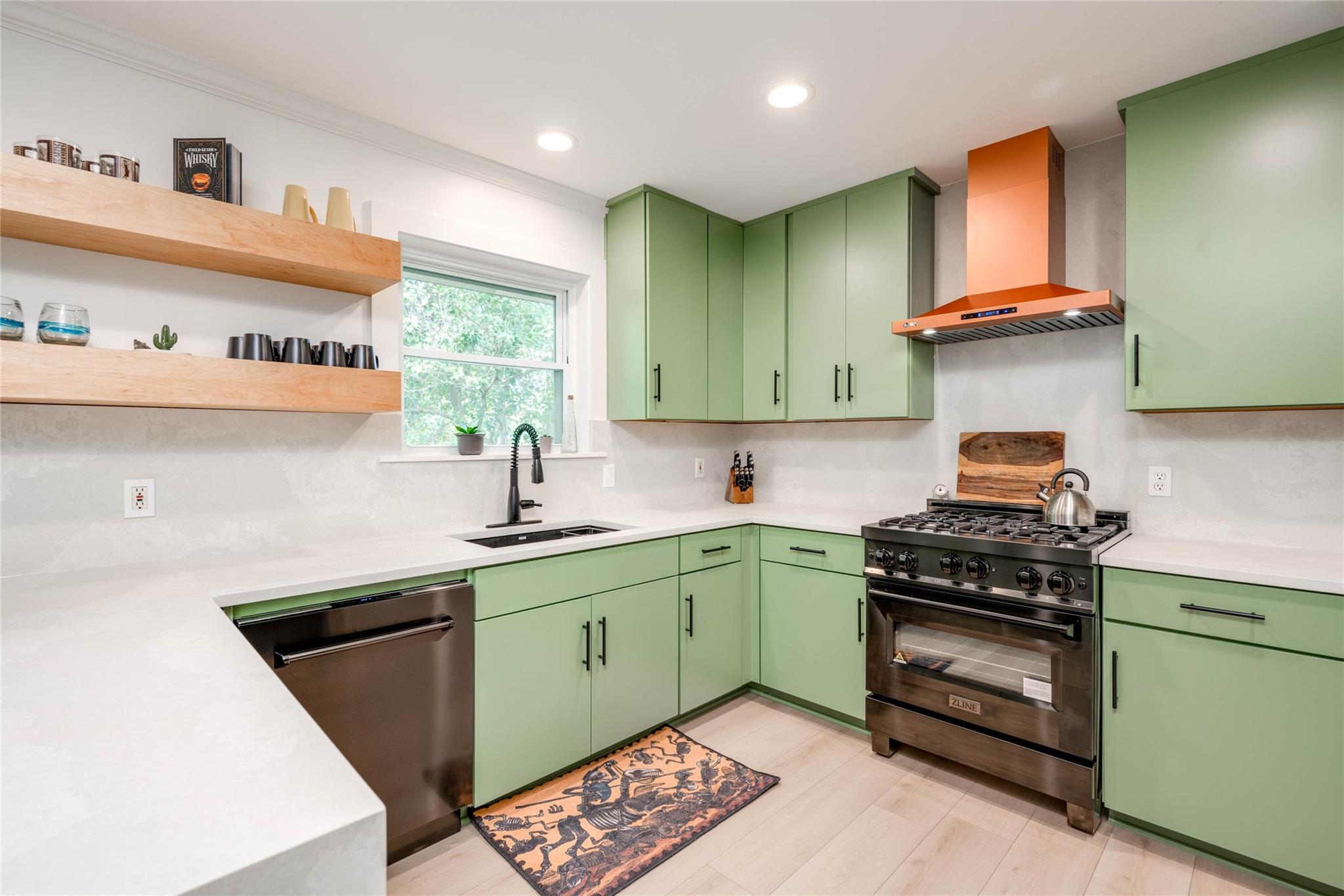 4716 Frontier Trl, Austin, TX 78745