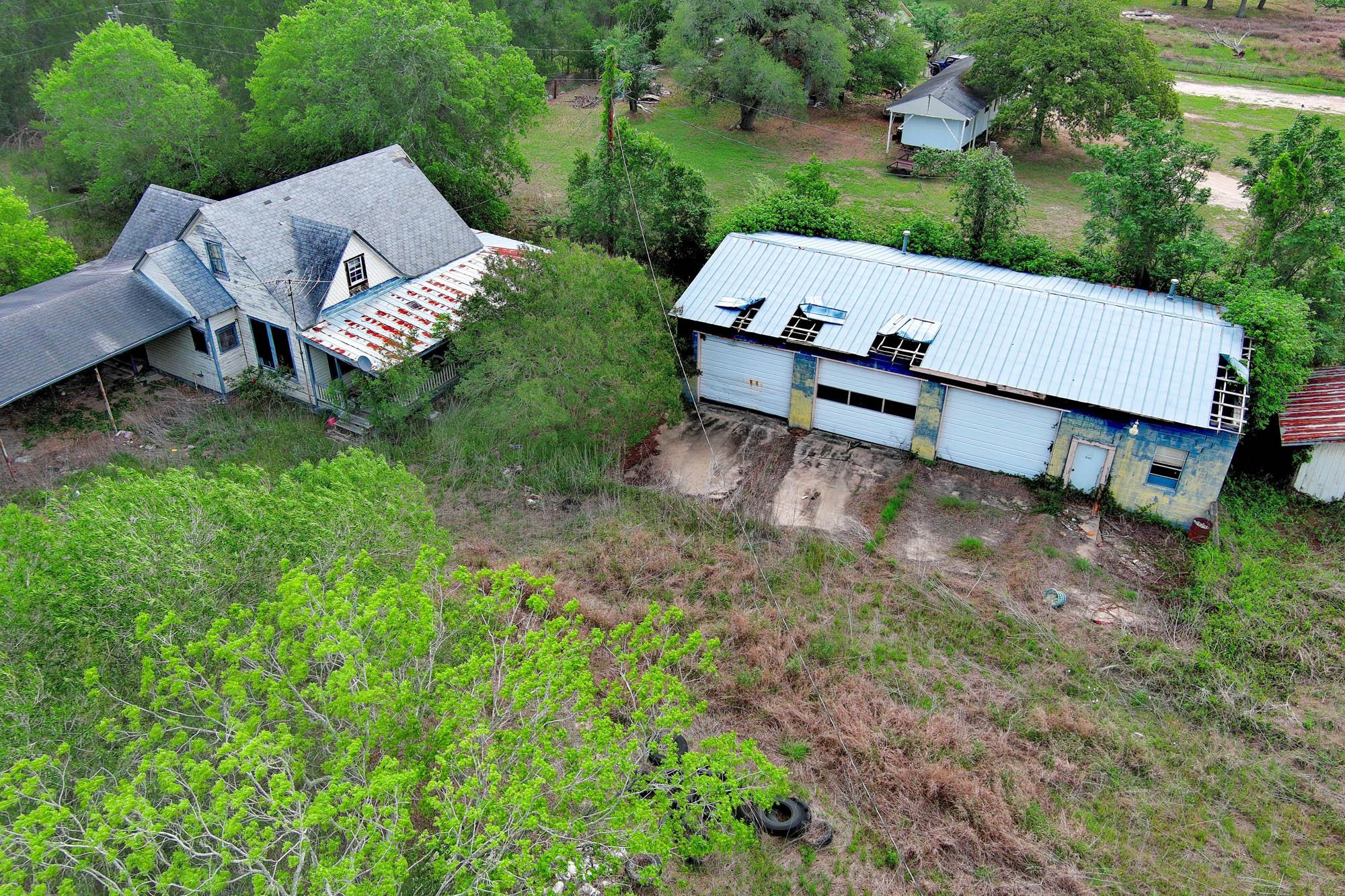 2603 Tx-71 Highway # E, La Grange, TX 78945