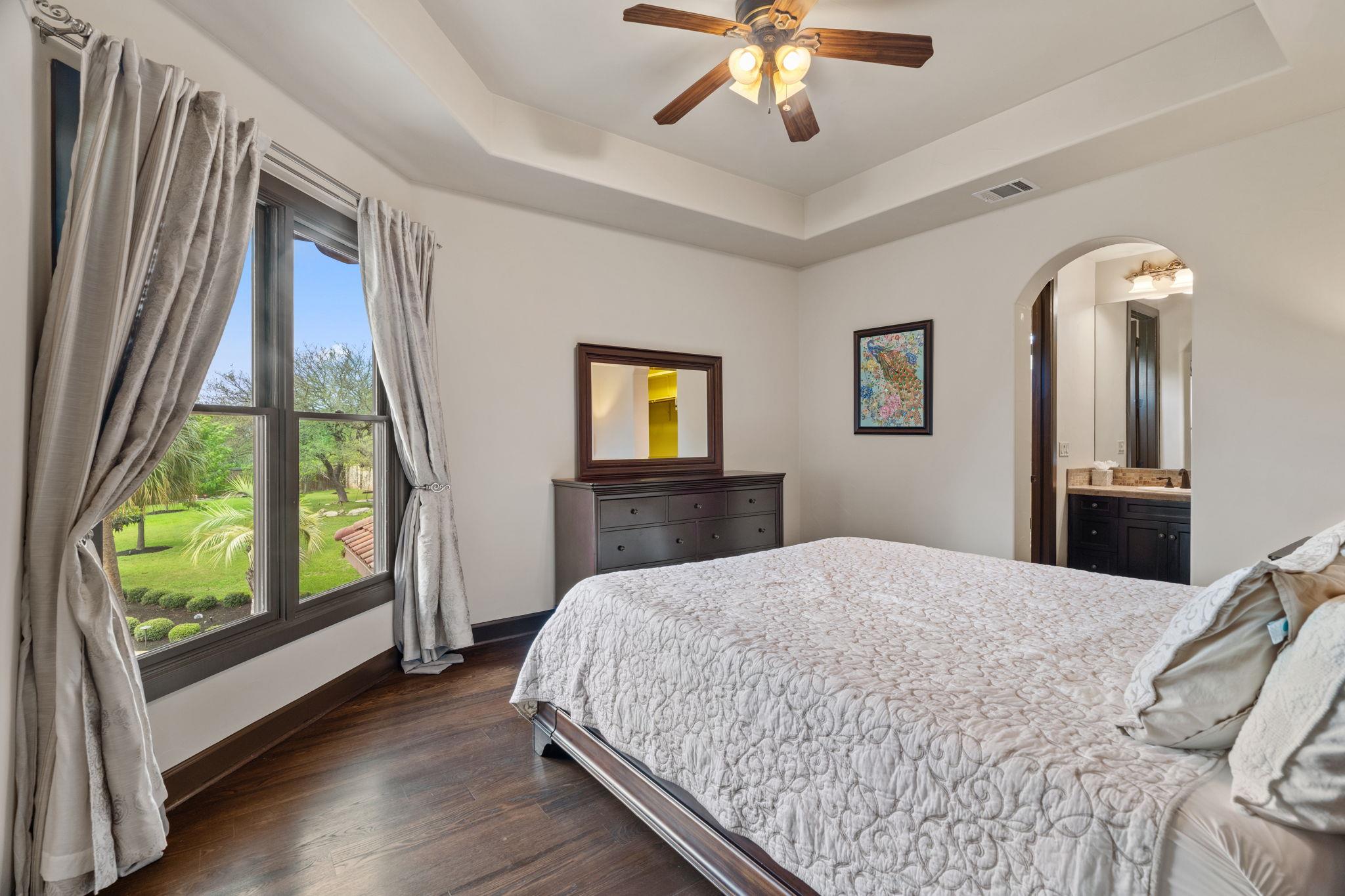 206 BELLA CIMA Dr, Austin, TX 78734