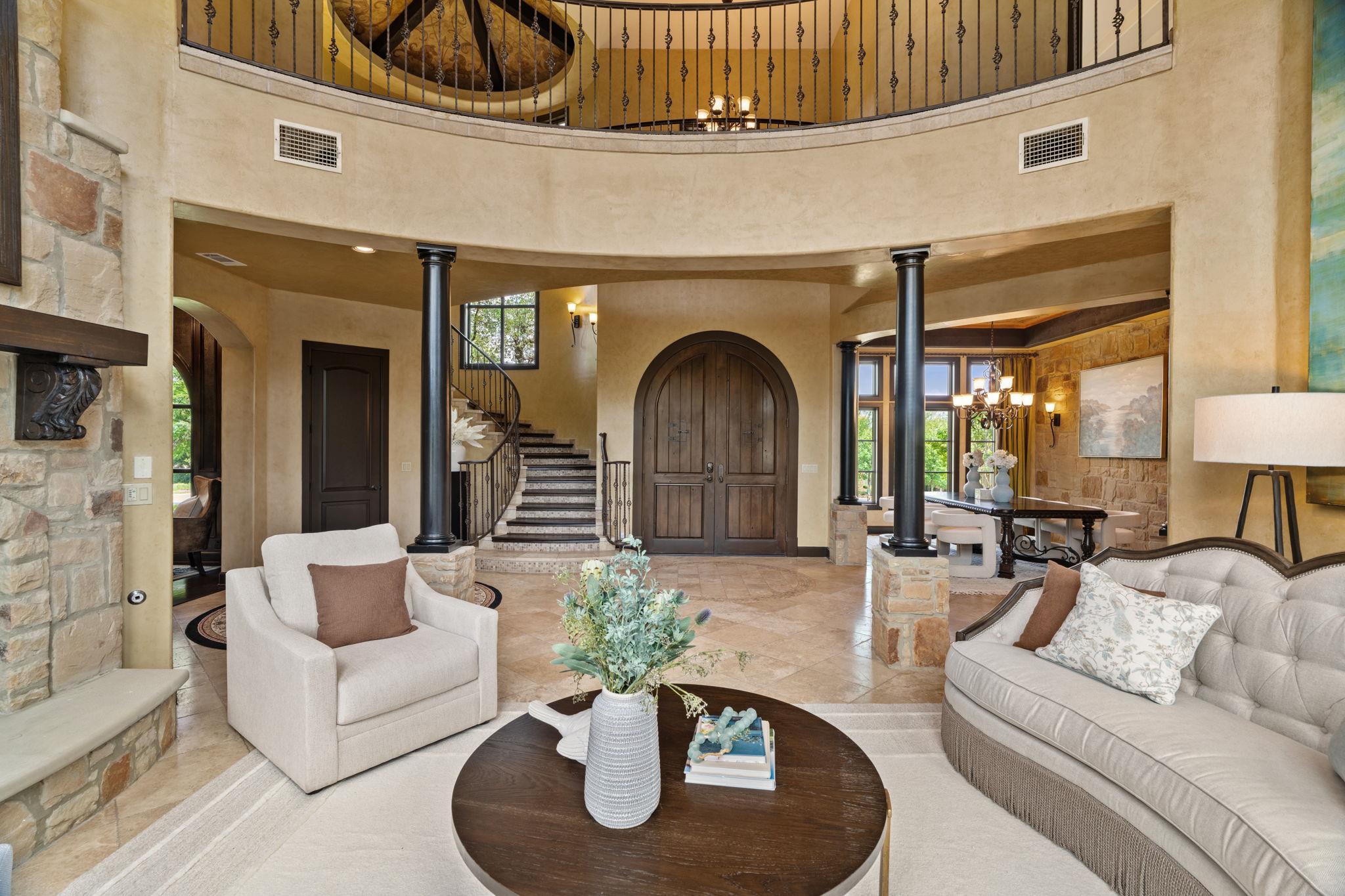 206 BELLA CIMA Dr, Austin, TX 78734